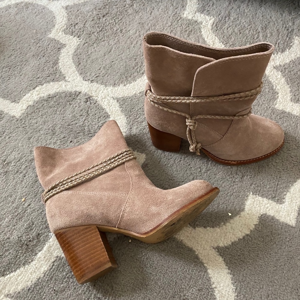 Splendid booties